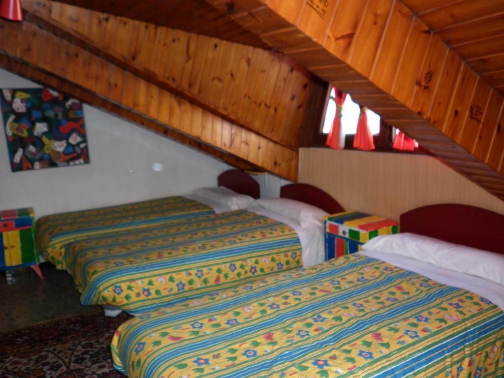 Fonda Cerdanya Hotell Puigcerdà Rum bild