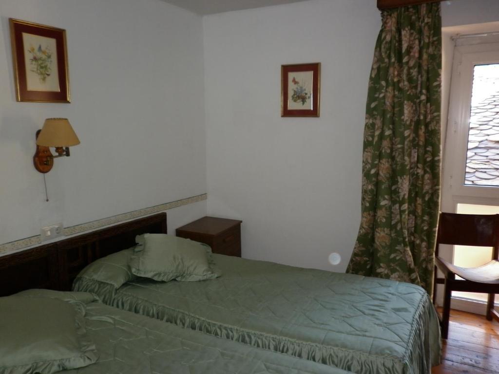 Fonda Cerdanya Hotell Puigcerdà Rum bild